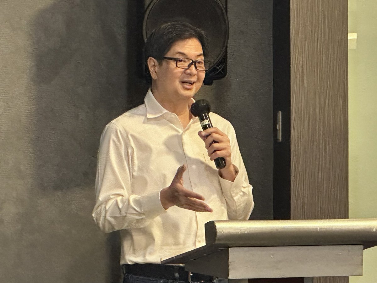 ABSCBNpr's tweet photo. KCFI vice president Edric Calma presents the partnership overview for “DepEd TV powered by Knowledge Channel” at the PCTA General Assembly at the SMX Convention Center.

#PhilTechShow2026 #KnowledgeChannel #ABSCBN https://t.co/PSmrZDgjeu