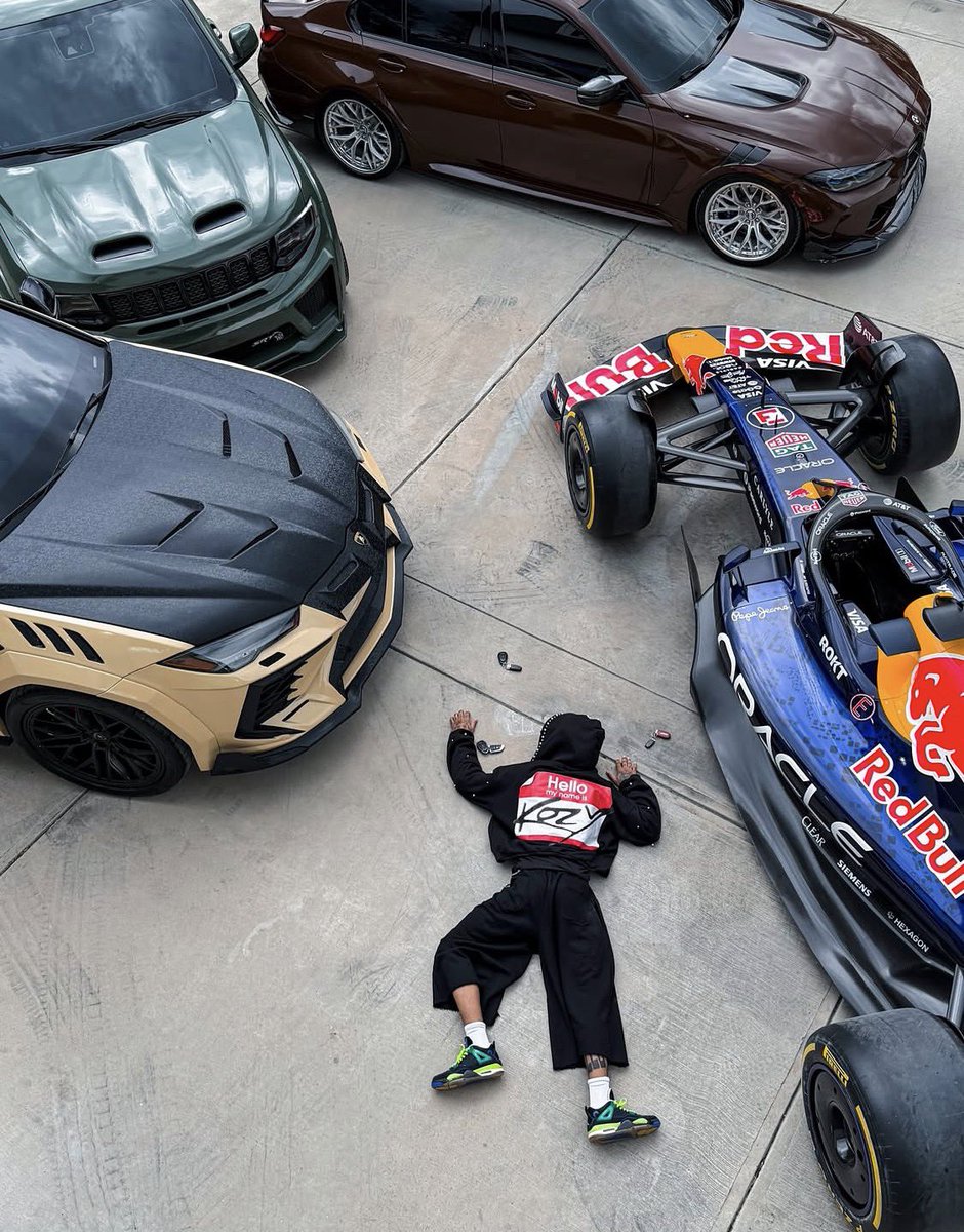 Saint. Jpeg♤☆ tweet media