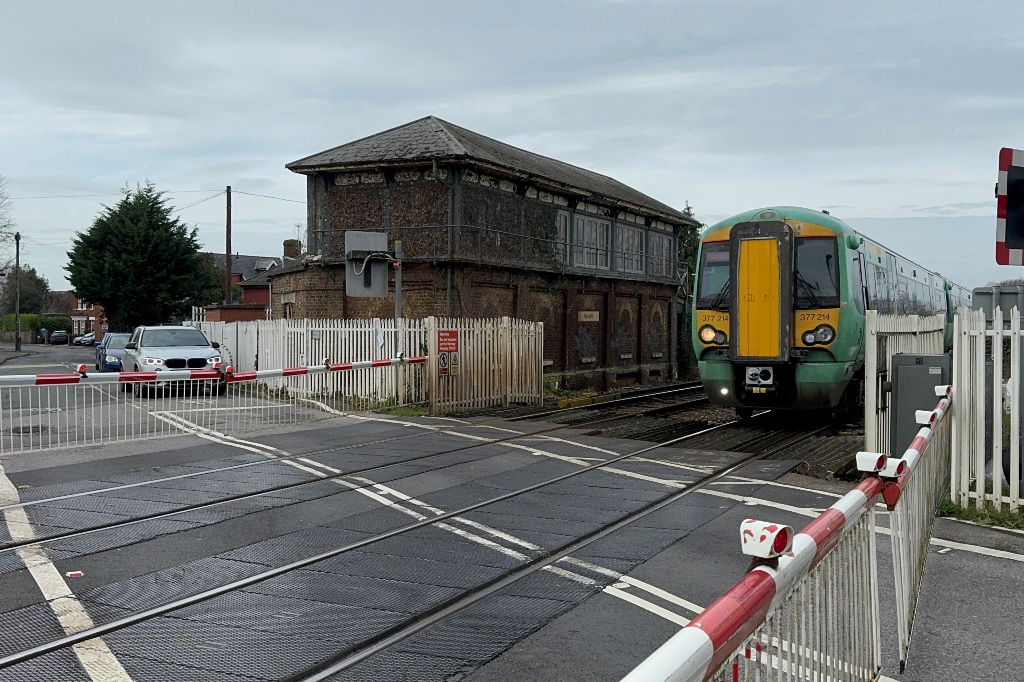 TCIndex's tweet image. AtkinsRéalis wins £98m Wessex signalling contract theconstructionindex.co.uk/news/view/atki… #AtkinsRealis #contract #NetworkRail #Railways #signalling