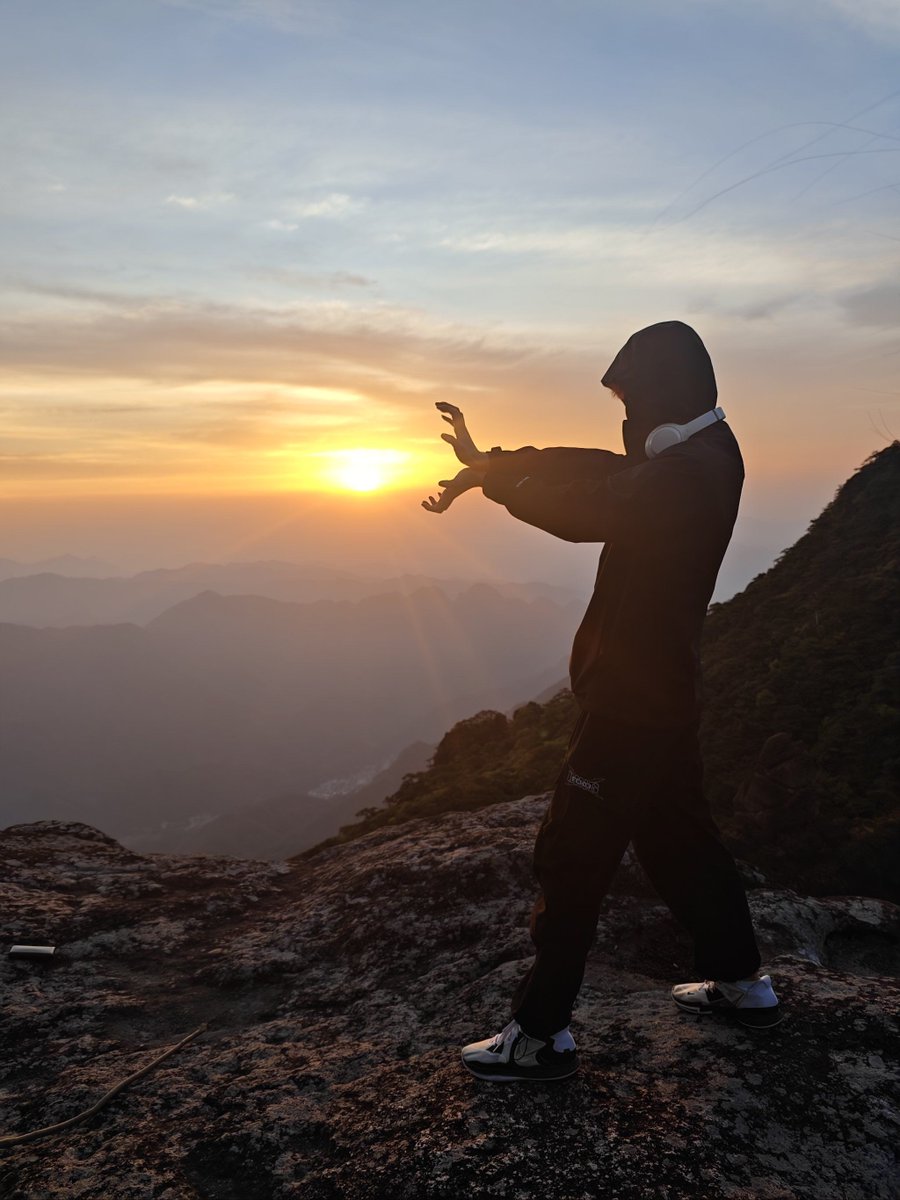 robert herridge tweet media