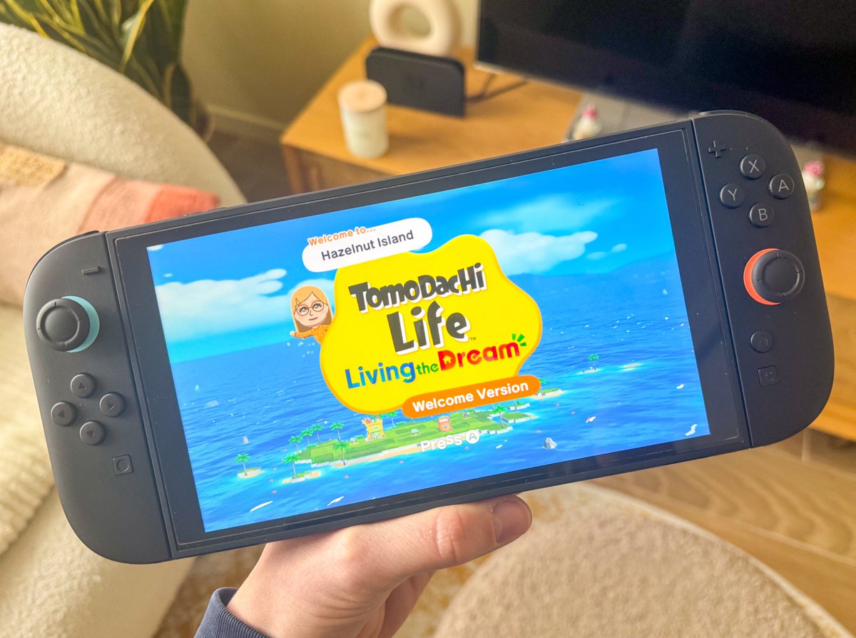 just played through a bit of the tomodachi life demo and it’s already so funny and nostalgic! i can’t wait until the full game comes out 🤩