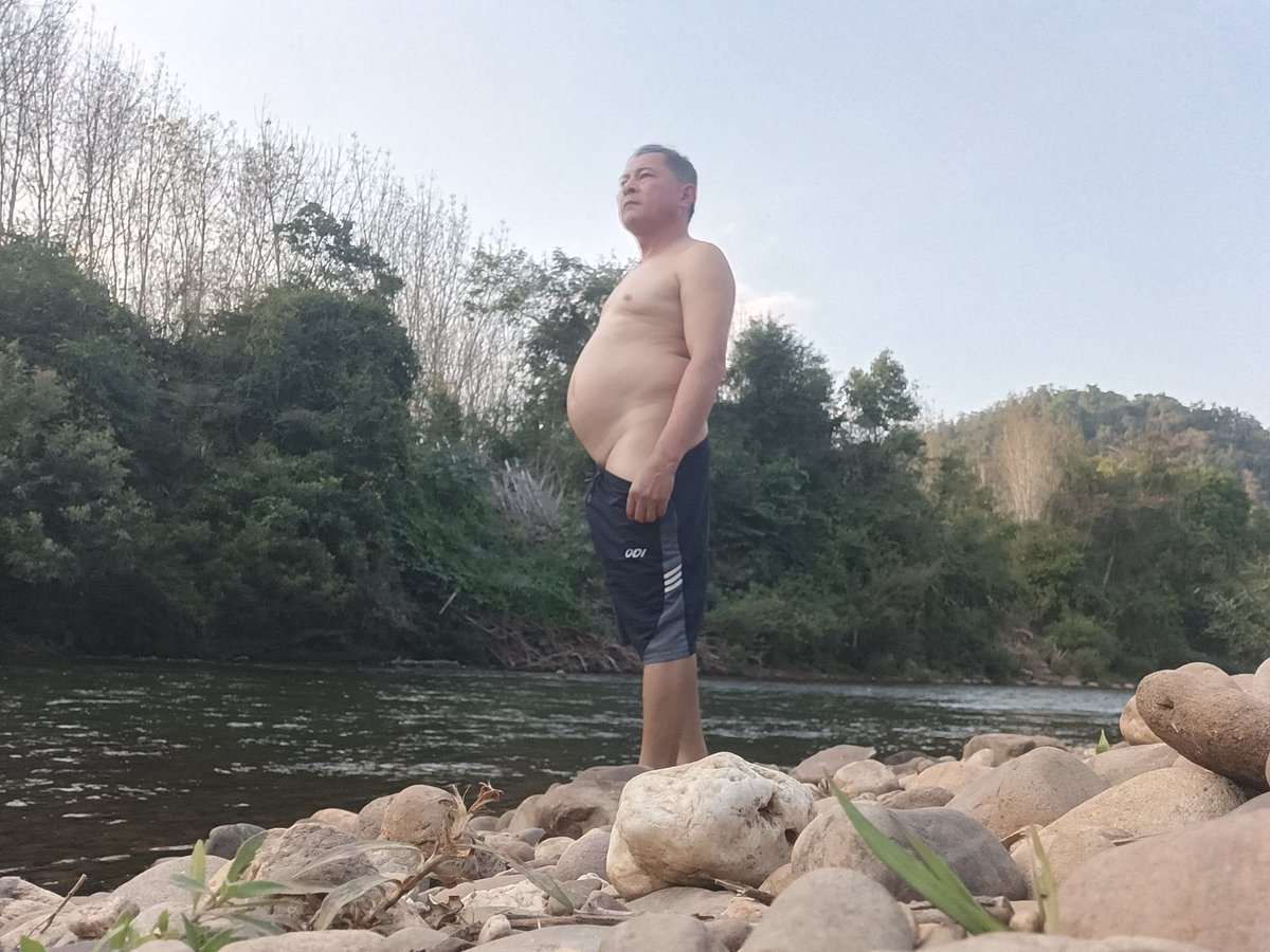 KPS កំពុងសោម Hf tweet media