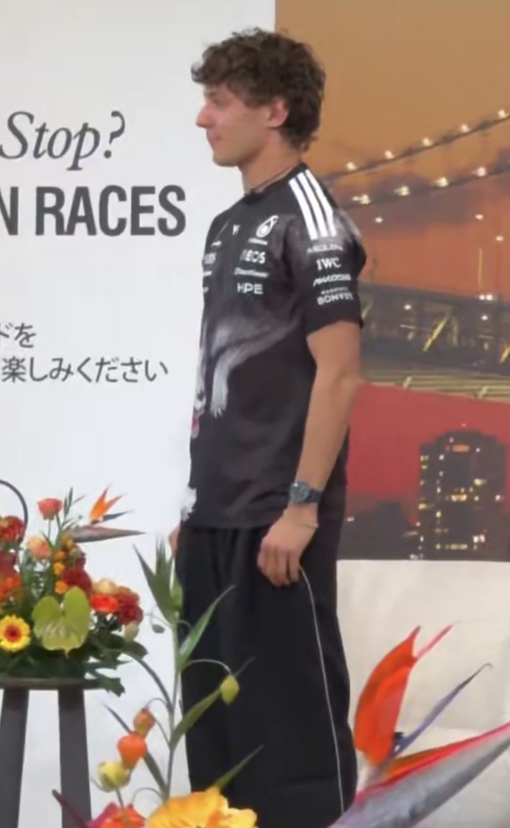 key🤙🏻 tweet media