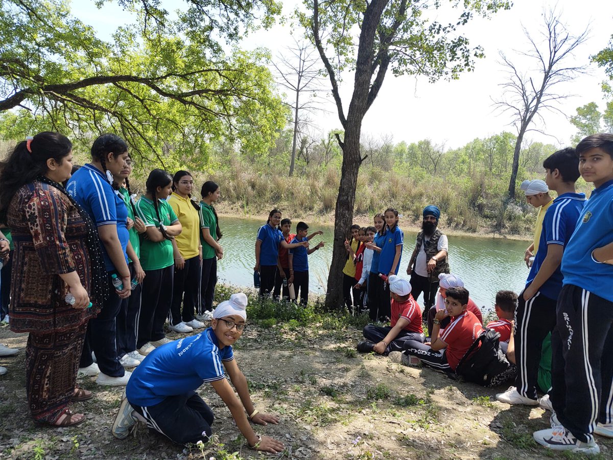 SamagrUnnayan1's tweet photo. Successfully conducted a 3-day nature camp at Kathlour Kushlian Wildlife Sanctuary &amp; Keshopur-Miani Gurdaspur. From 23 March to 25 March 2026. With the students of @mohan_pt72480 &amp; Sri Nangli Acadmic Public School. The event was guided by @PSCST_GoP &amp; @moefcc https://t.co/YpnT8rqV94