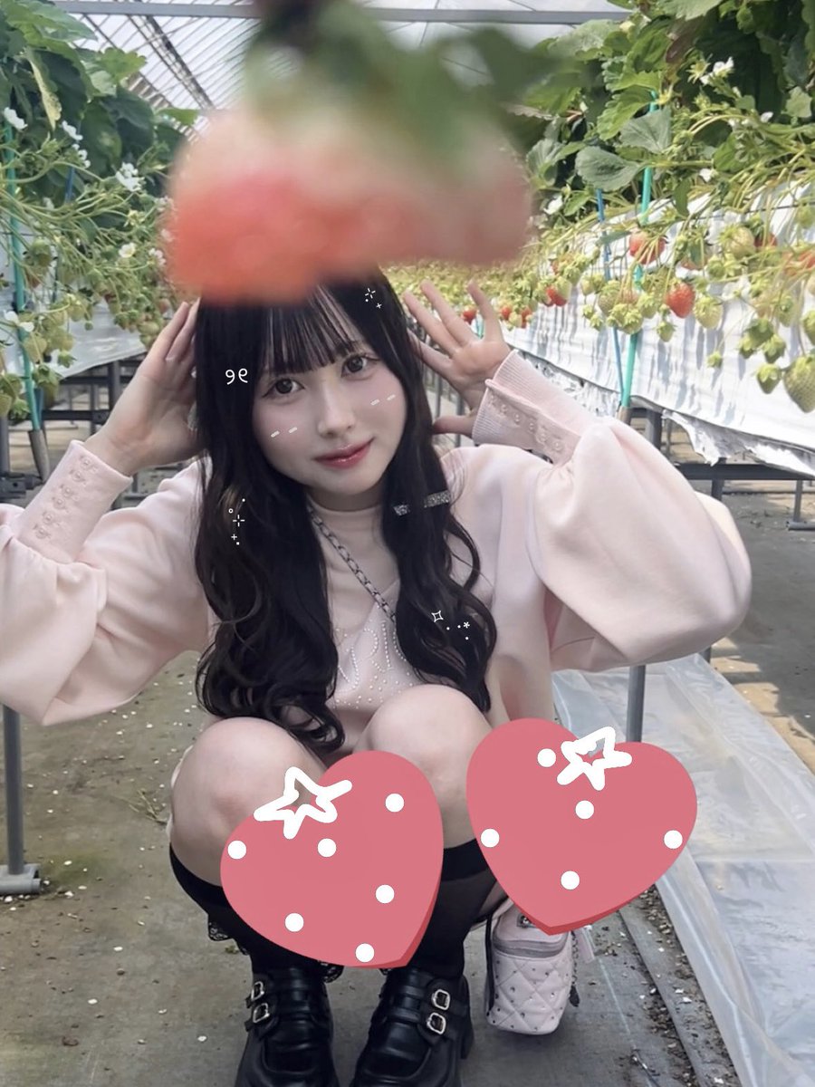 みんな〜かわいいかわいいイチゴななたん見て〜！🍓♩撮ってくれたのうれしいт т
#奈々ちゃん聞いて <a href="/u_lmi09/">奈々</a> ♡