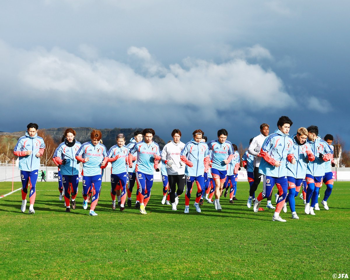 🔹𝗦𝗔𝗠𝗨𝗥𝗔𝗜 𝗕𝗟𝗨𝗘🔹

欧州遠征がスタート⚽️
今回の活動もチームに密着した𝐓𝐞𝐚𝐦𝐂𝐚𝐦を配信予定です🇯🇵

🎥 𝐯𝐨𝐥.𝟎𝟏
🗓3/27(金)

🎥 𝐯𝐨𝐥.𝟎𝟐
🗓3/30(月)

🎥 𝐯𝐨𝐥.𝟎𝟑
🗓4/4(土)

※公開日時は変動する可能性がございます。

#最高の景色を #SAMURAIBLUE 
#サッカー日本代表