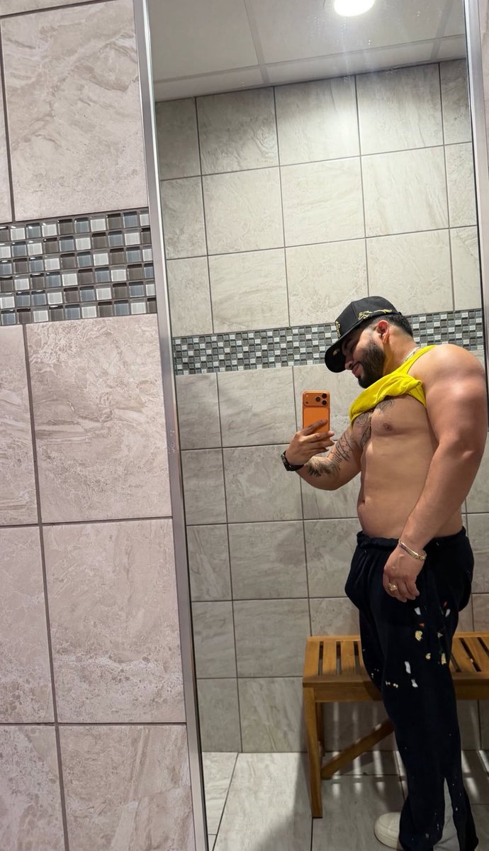 blue collar men tweet media