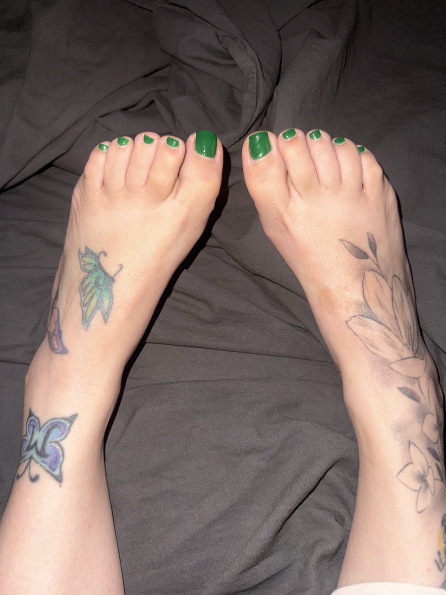 EmeraldToeEmpress tweet media