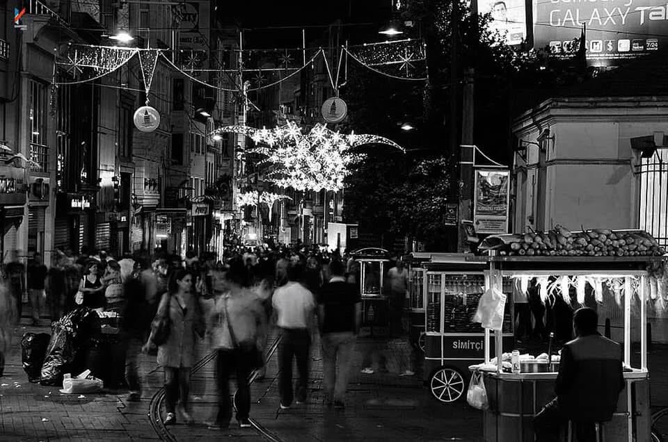 kamovice's tweet image. #PHOTOS #WorldPhotographyDay #photo #photographers #UNESCO #photographer #bnw #bnwphotography #photooftheday #streetphotographer #blackandwhitephotography #Streetwear #streetphotography #photojournalism #UNICEF #istanbul #portraitphotography #magnumphotos #Refugees #portrait