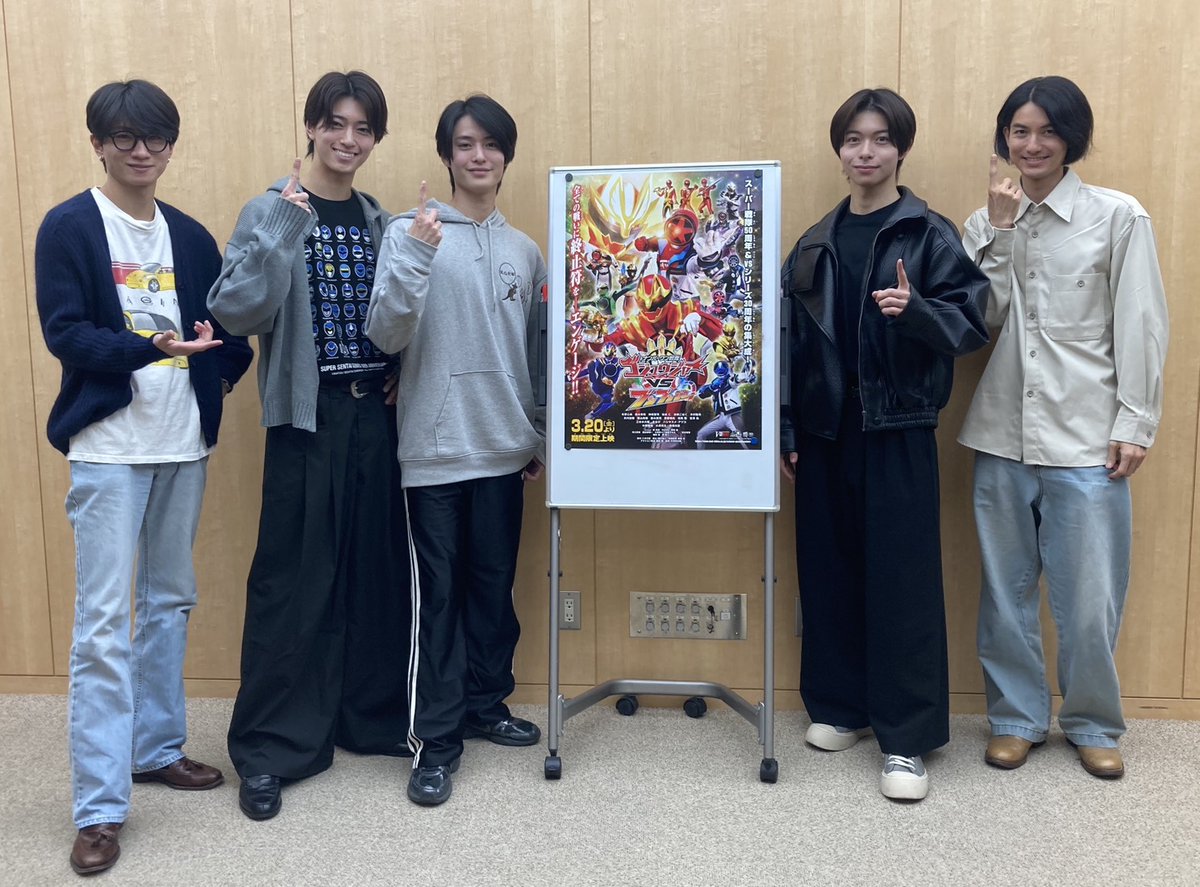 【公式】東映公認 鈴村健一・神谷浩史の仮面ラジレンジャー tweet media
