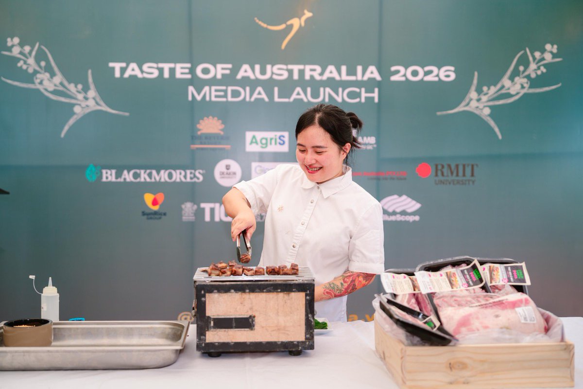 Sarah Hooper tweet media