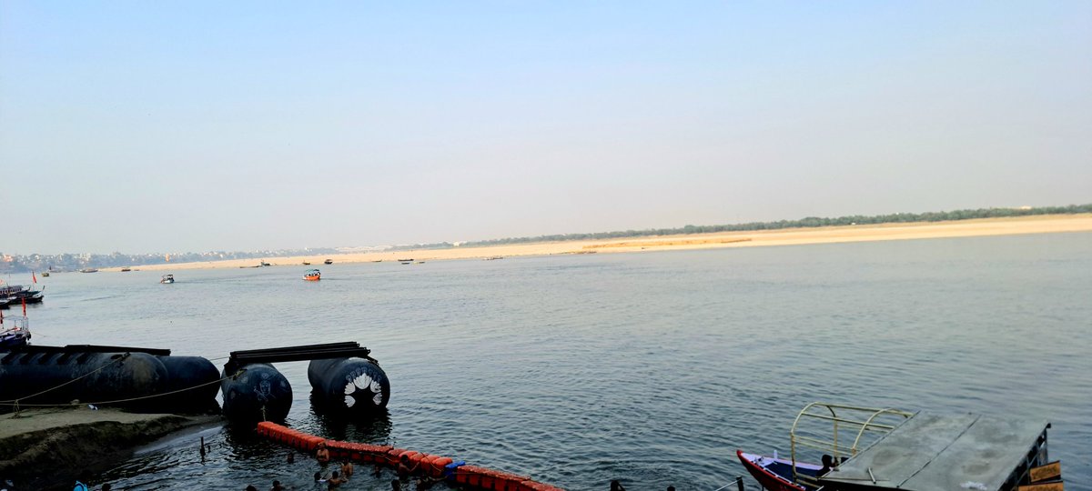 #Varanasi 

Har Har Gange. 🌊😇
