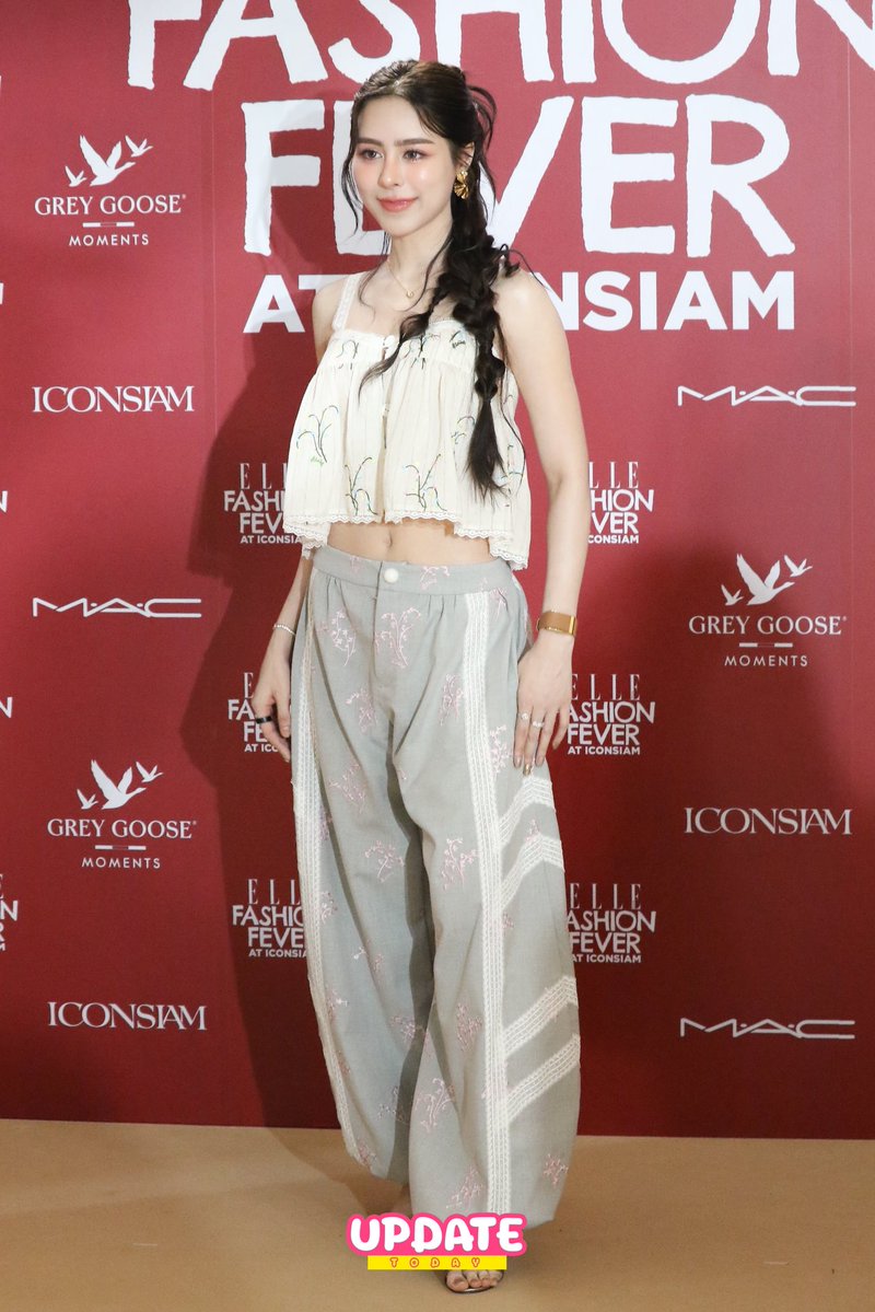 UPDATE TODAY tweet media