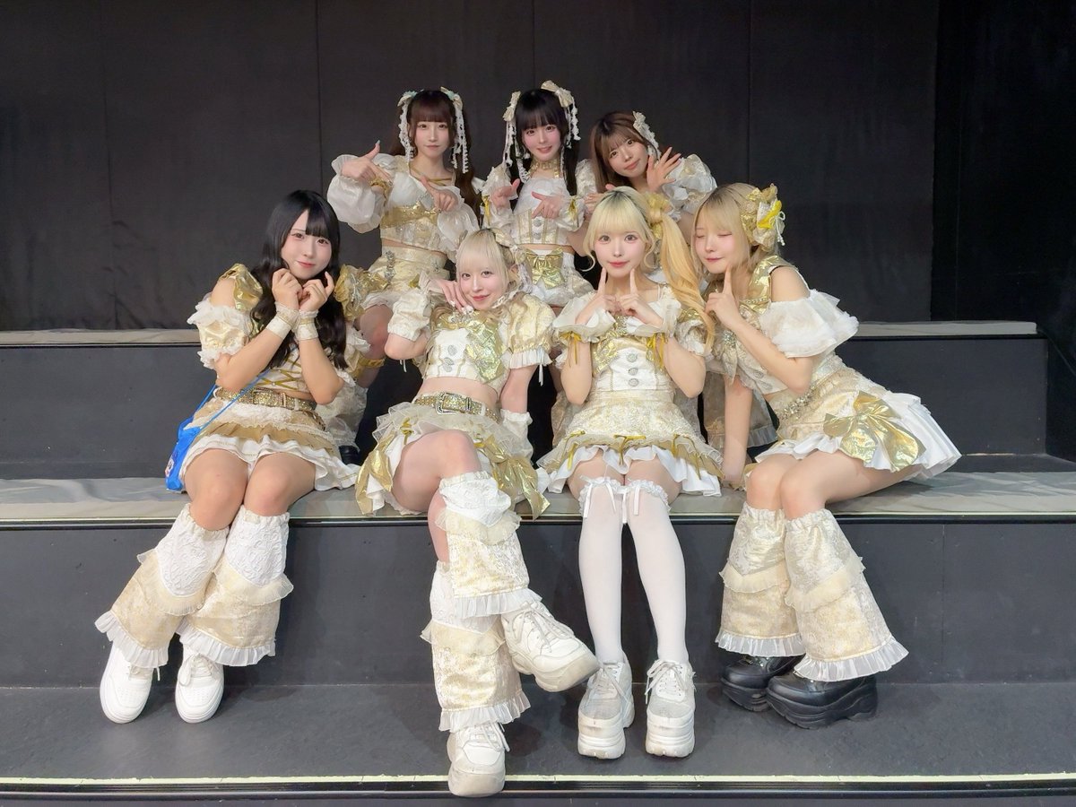 Twilight BlooM. official tweet media