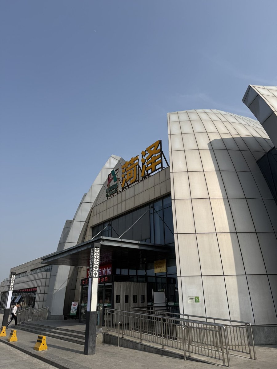 我的枪好长啊 tweet media