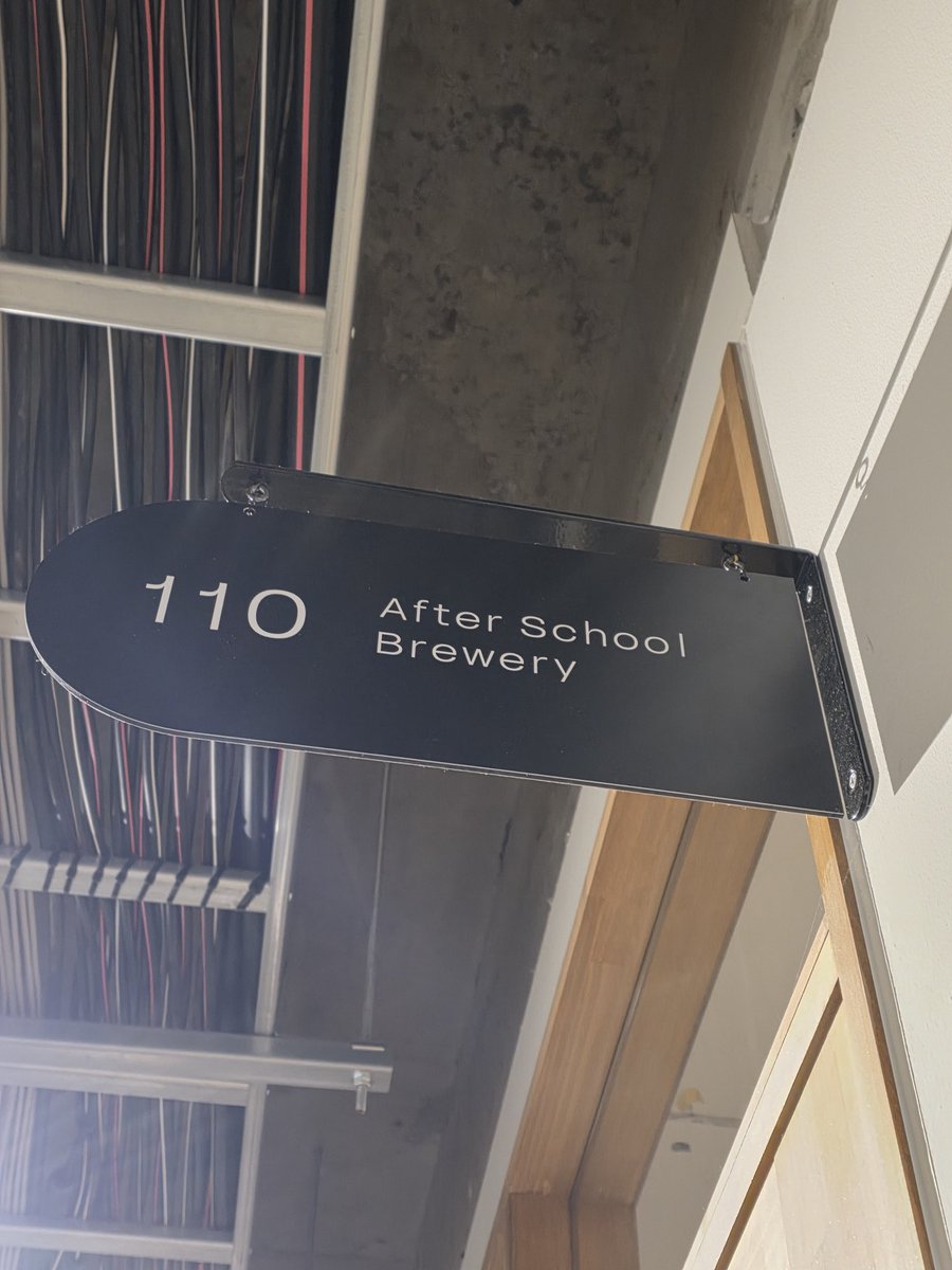 964964P's tweet image. 着いたー🎵
#山内姉妹
#Chapter12