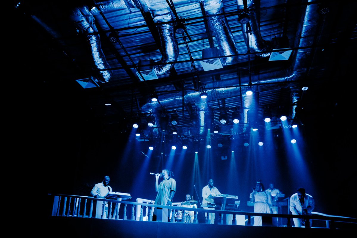 waleadebisi tweet media