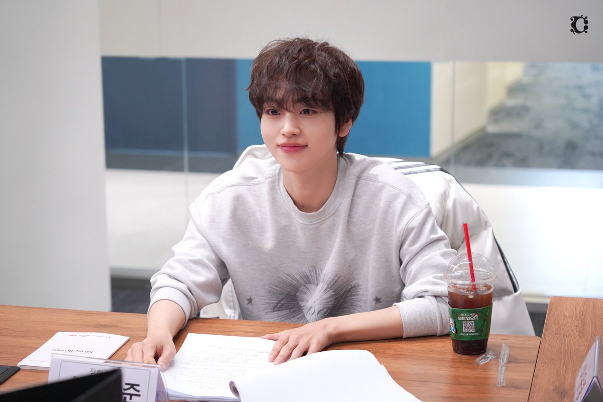 CRAVITY OFFICIAL tweet media