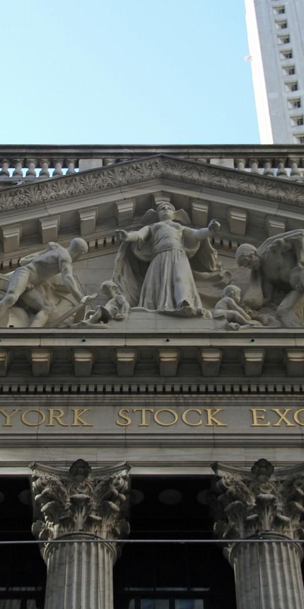 Minh_Q_Tran's tweet image. Markel Group Inc's shares are under pressure due to fluctuations in the insurance industry and changes among institutional investors. Discover more: buff.ly/bc0M5Ml #InsuranceNews #StockMarket #Insurtech