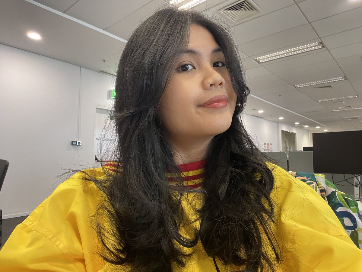 hei! eve is here tweet media