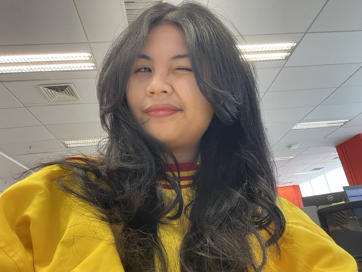 hei! eve is here tweet media