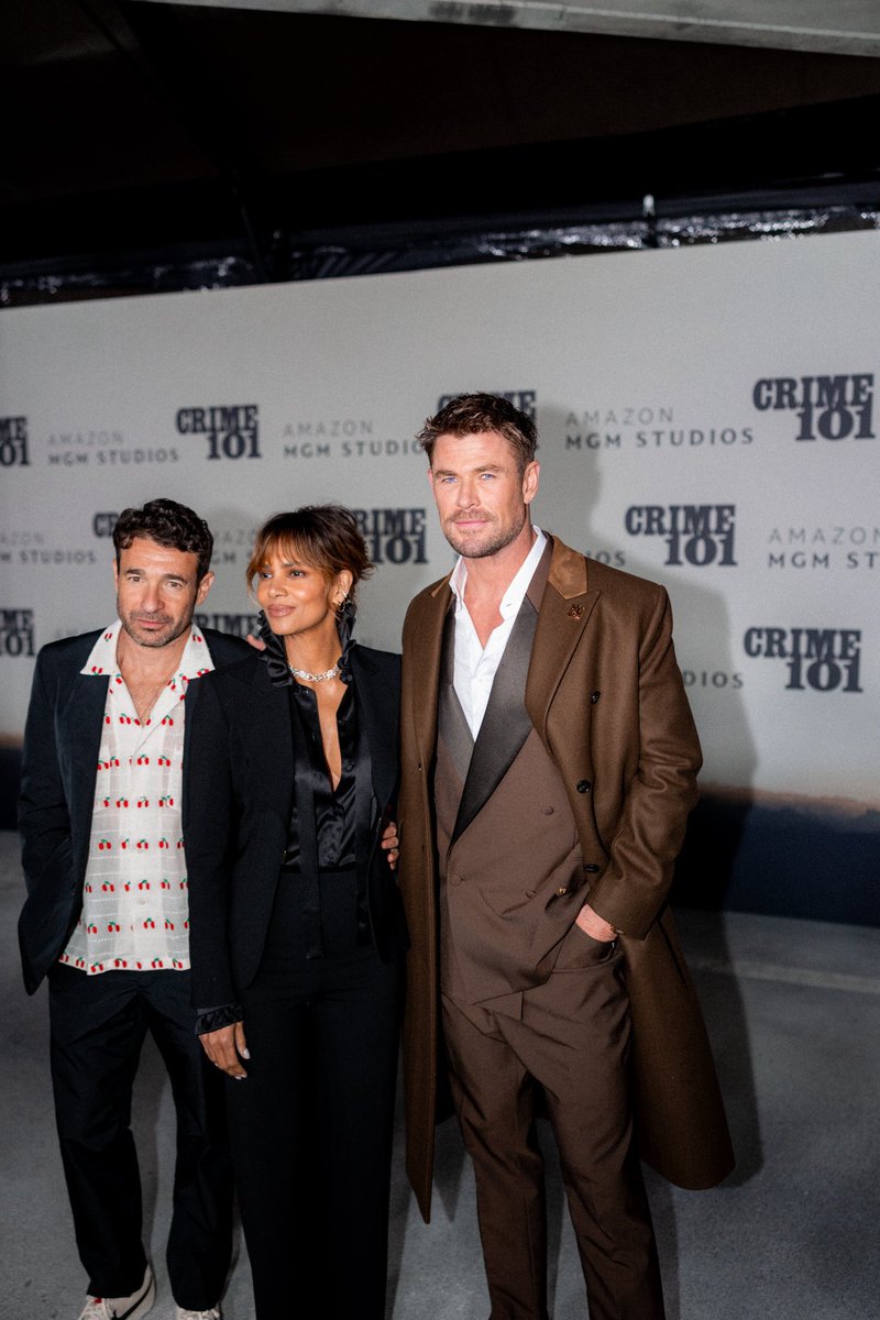 Chrishemswhext's tweet photo. Thrilled and grateful for the amazing response to CRIME 101 from critics and viewers. 88% on Rotten tomatoes and the amazing reviews. 

In cinemas now! Check it out https://t.co/GUFeJHZUo9