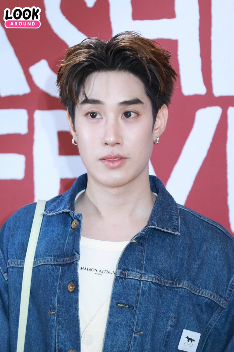 LookARound tweet media