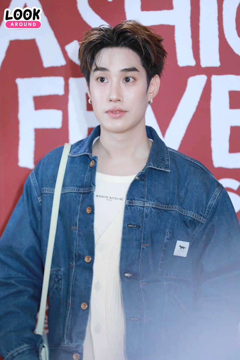 LookARound tweet media