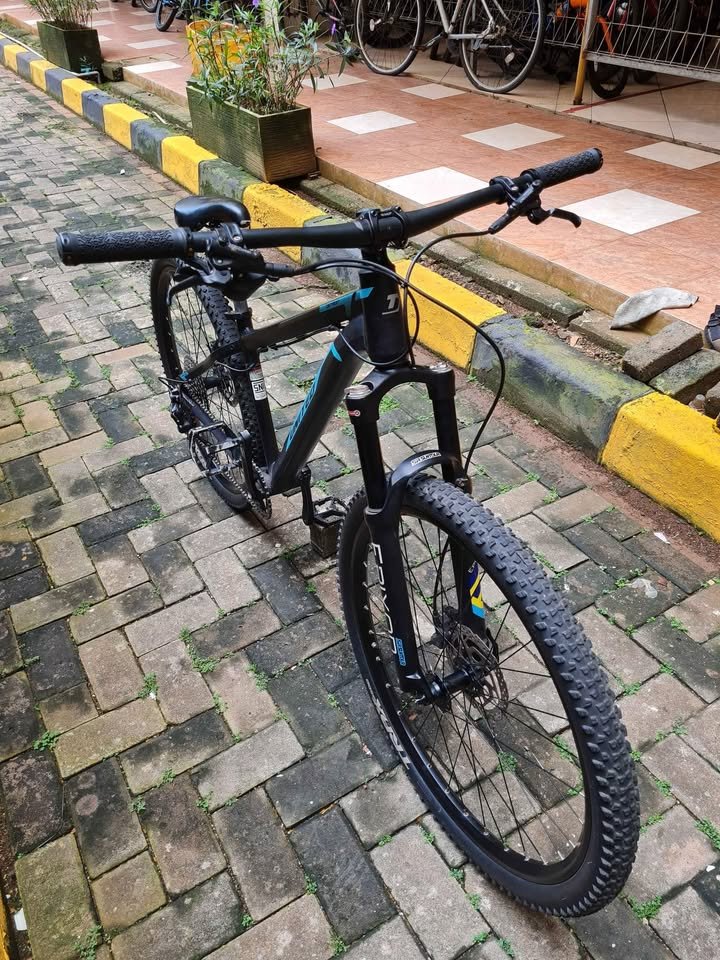 fallantinog's tweet photo. WTS: Mountain Bike United Neo 1.00 - 27,5 (Full/Mutilasi) https://t.co/uw6TyjeHtQ https://t.co/AuMUqgfVgX
