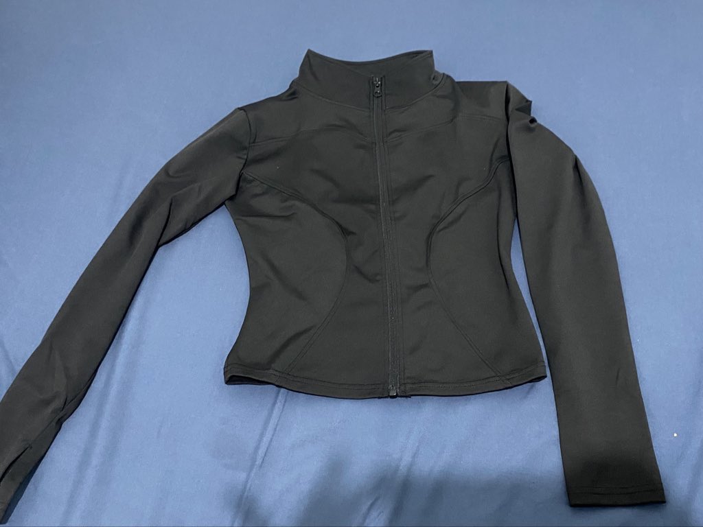 ivi || @ after dm pls tweet media