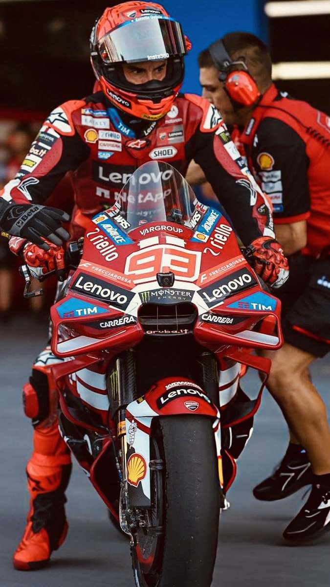 Paddock gp tweet media