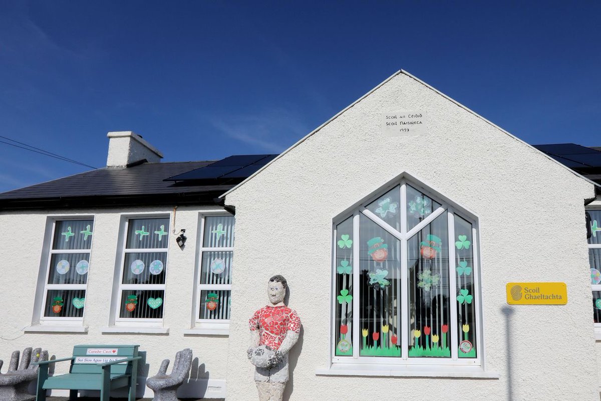 Áine Ní Bhreisleáin tweet media