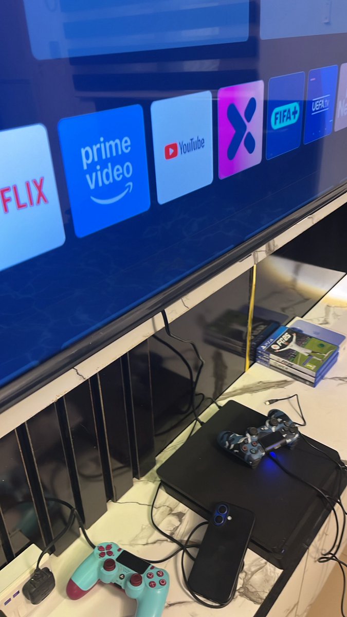 Phantom Exchange tweet media