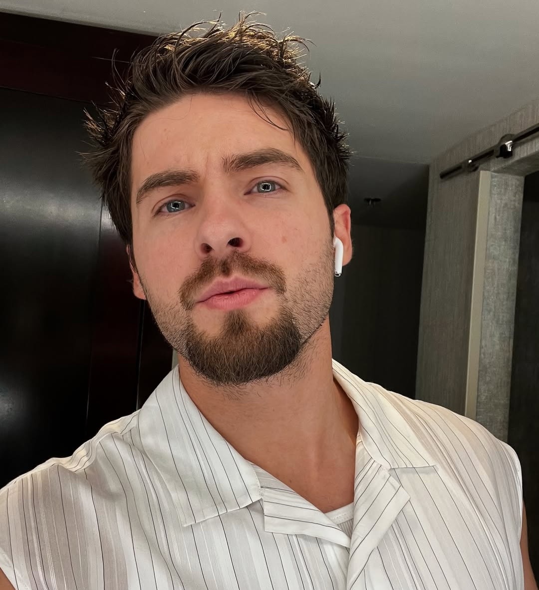 𝐋𝐞𝐨𝐧𝐚𝐫𝐝. tweet media