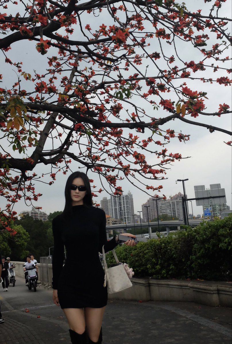 nothingness1122's tweet photo. 喜欢的游客照 #les https://t.co/Lpc0V2yNK3