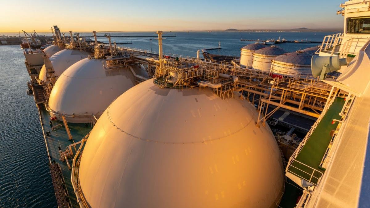 🛢🇰🇷🇷🇺 South Korea informs companies about the possibility of purchasing Russian oil without fear of secondary sanctions from the US

"Consultations with the US guaranteed no sanctions for these transactions &amp; payments could be made in various currencies, including U.S. dollars