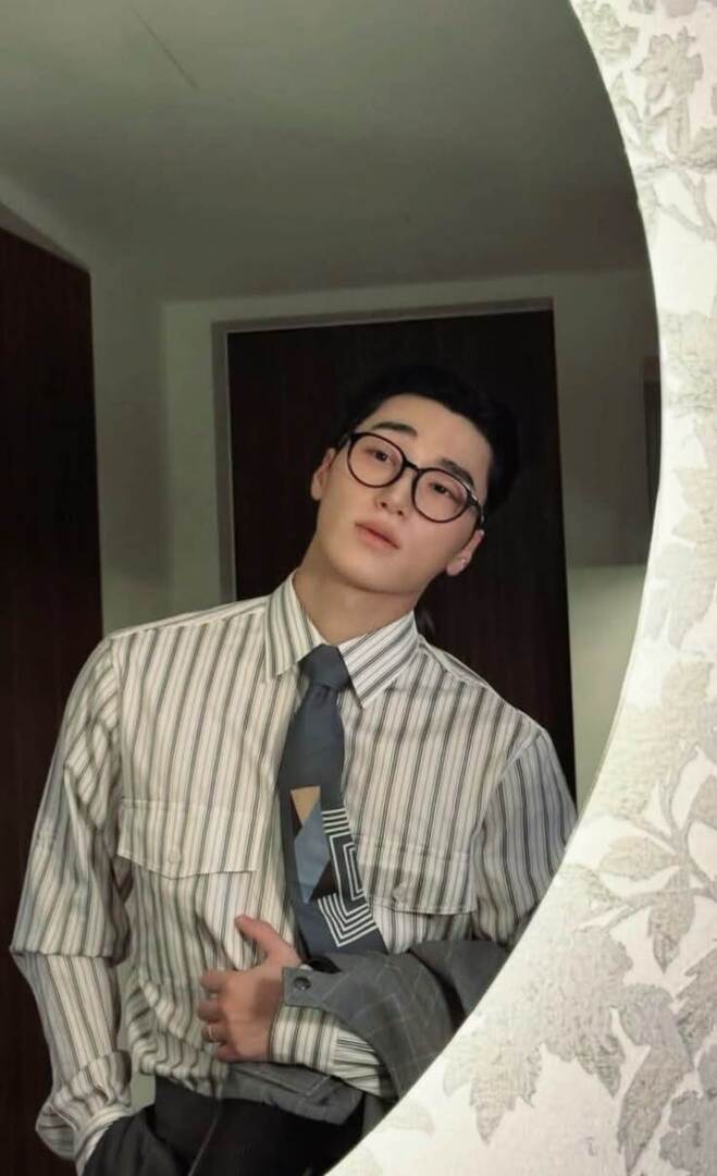 selfolssi ♤ tweet media