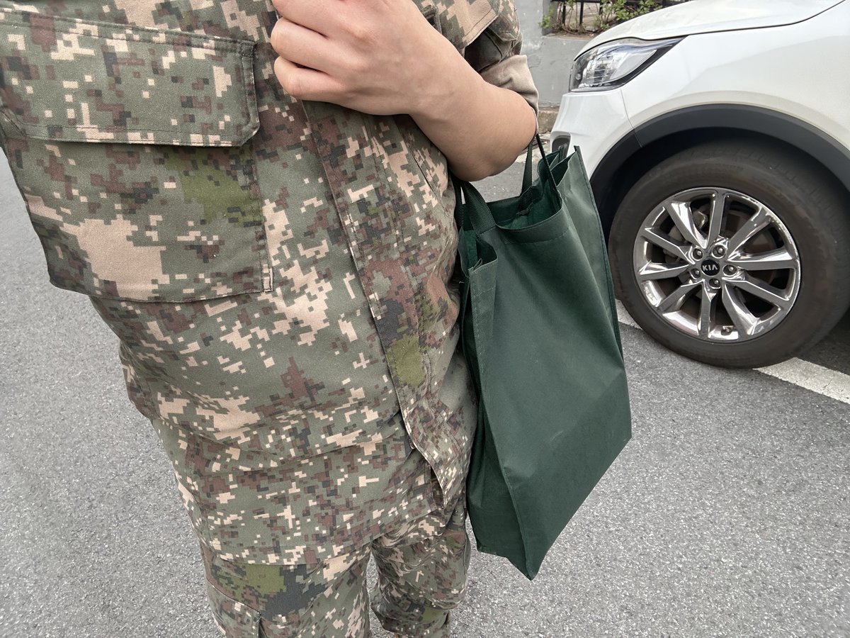 ゴルシトレーナー tweet media