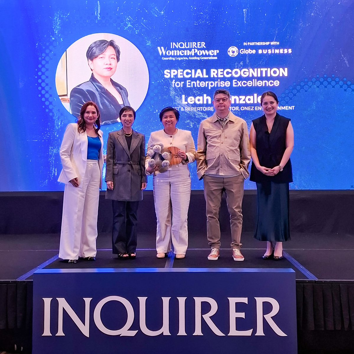 Abi Tempura 🐱☕ tweet media