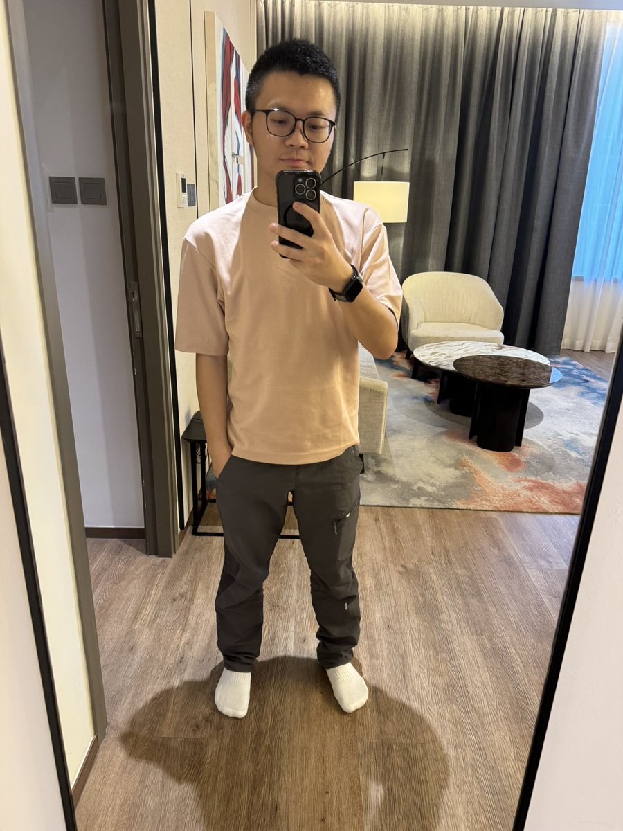 阿良是位電話客服📞 tweet media