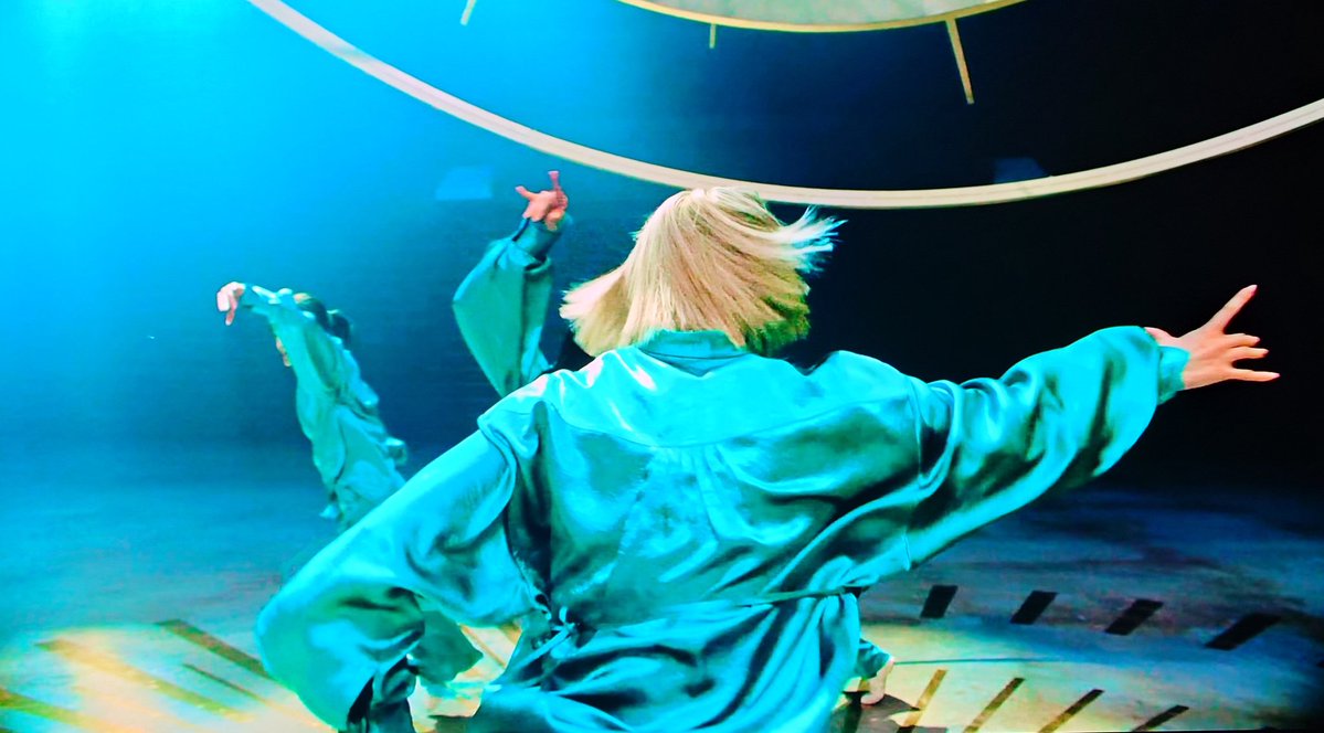 スロオ tweet media