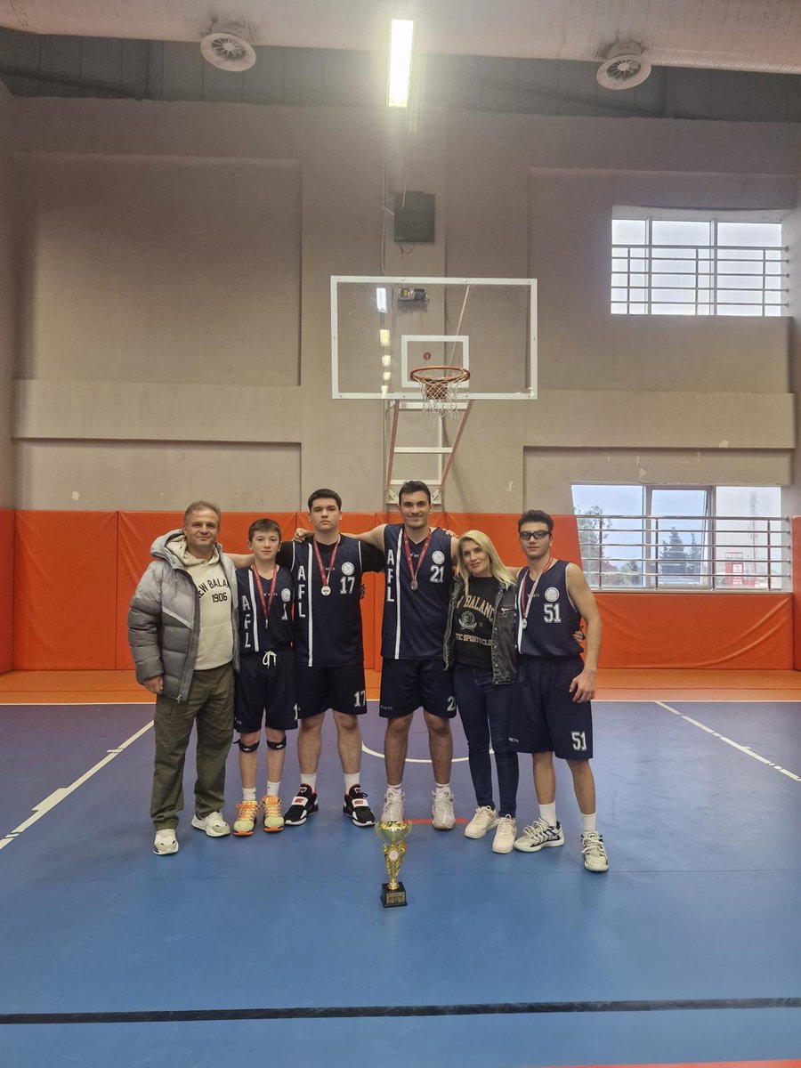AYDEM Fen Lisesi basketbol 3x3 takımımız il ikincisi olmuştur. Öğretmen ve öğrencilerimizi tebrik ederiz. <a href="/tcmeb/">Millî Eğitim Bakanlığı</a> <a href="/denizlimem/">Denizli İl Millî Eğitim Müdürlüğü</a> <a href="/emre_caliskan/">Emre Çalışkan</a> <a href="/bakityusuf/">Yusuf Bakıt</a>