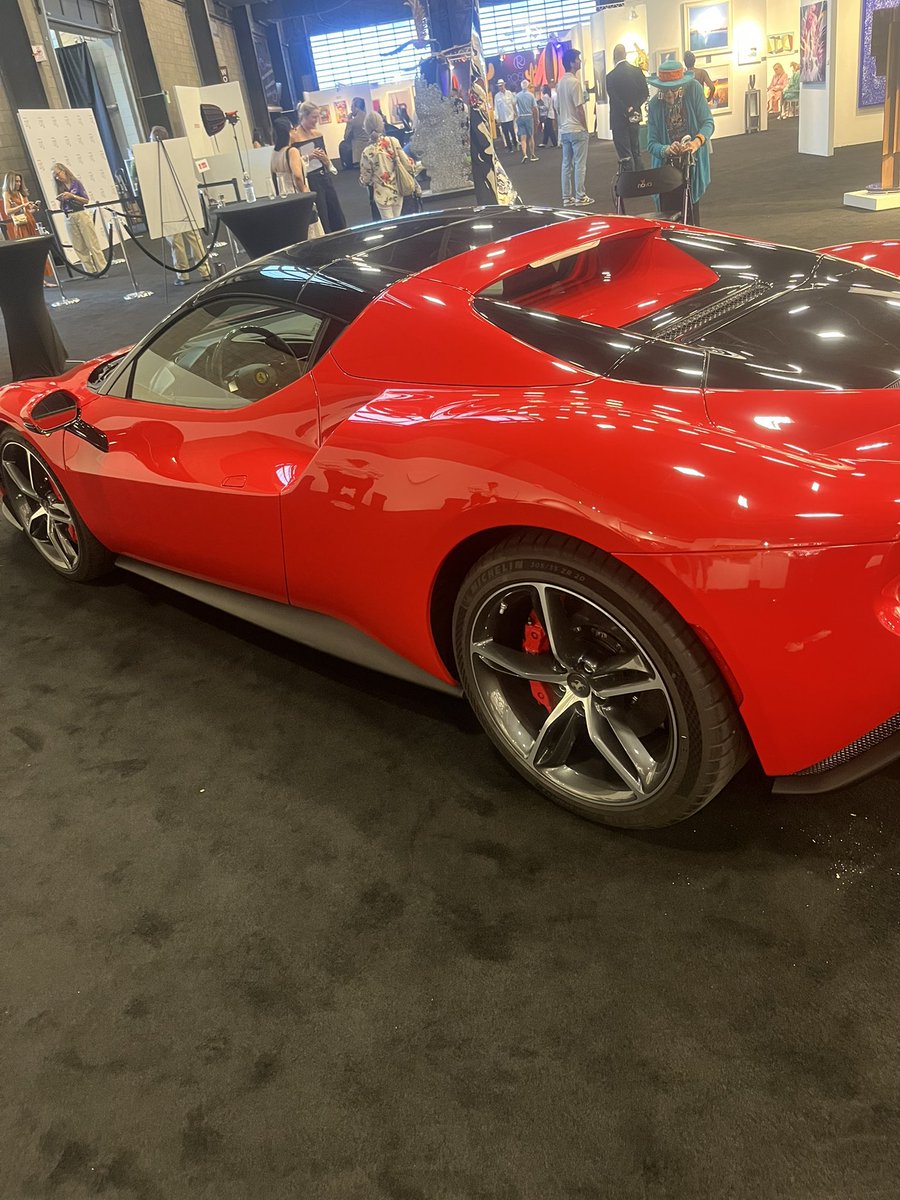 DevfoKi's tweet image. Almost forgot to post scottsdale art week was a blast #scottsdale #art #artweek #Ferrari