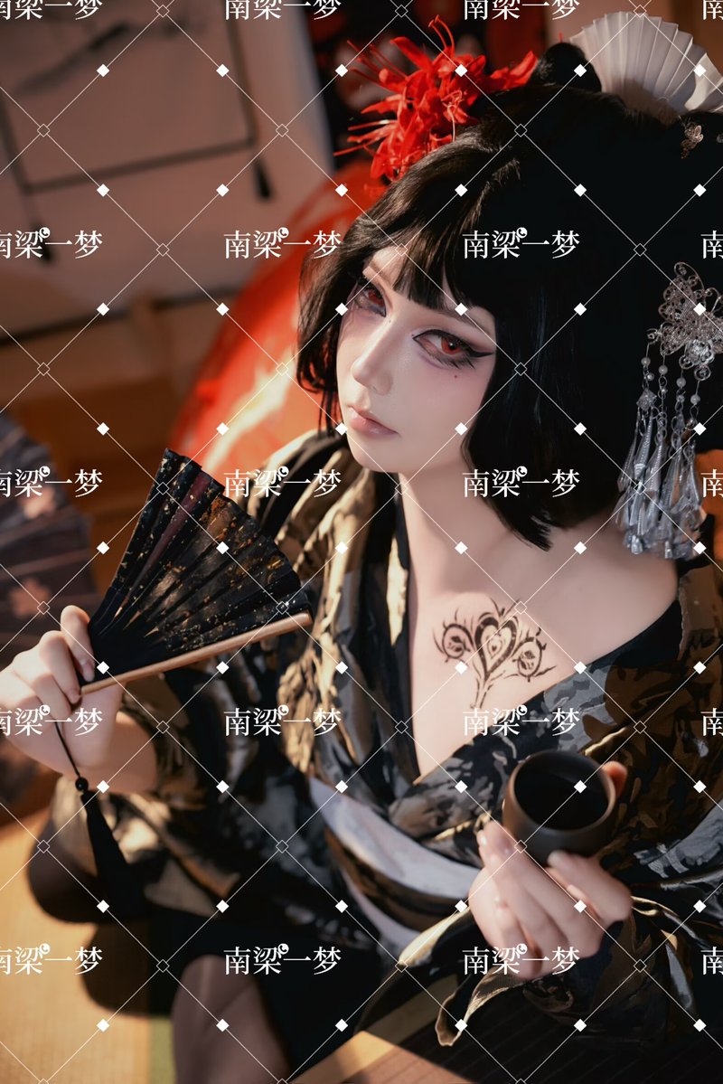 南梁一梦变装美学馆 tweet media