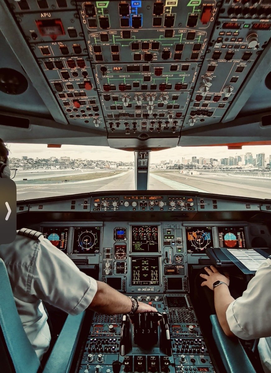 A350headbanger tweet media