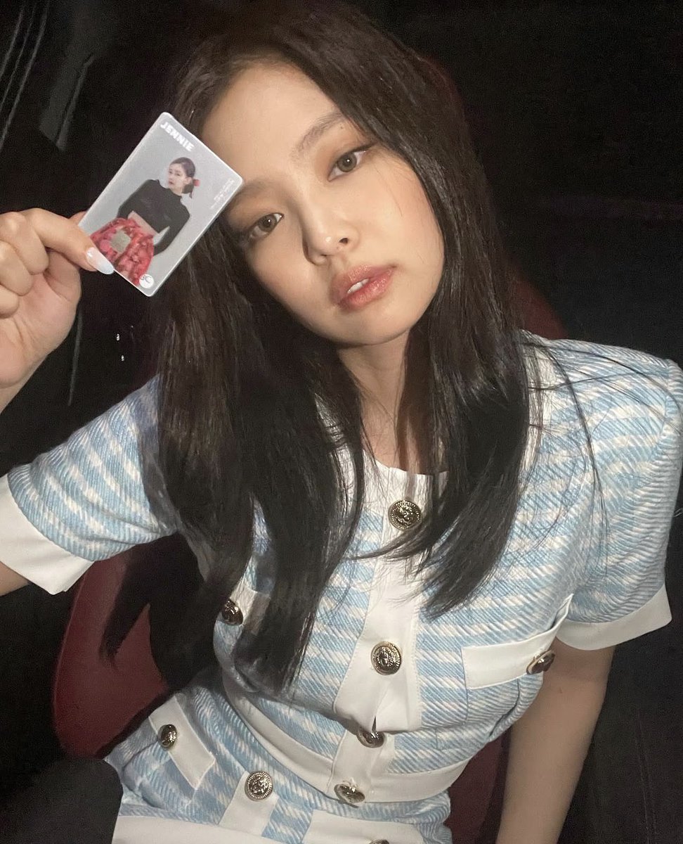 jennie archive tweet media