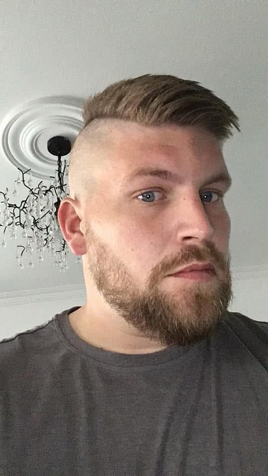 StephMoss24's tweet image. 6 years today since my cousin with a heart of gold was taken from us,who gave the best bear hugs🐻 life is so cruel 😢Always in my mind. Missed so much #COVID_19 #forever32 #cousin #heartbroken