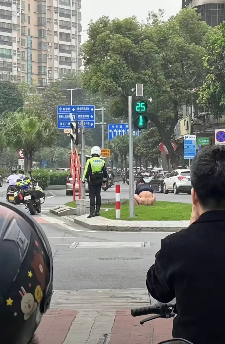 非常快6号机 tweet media