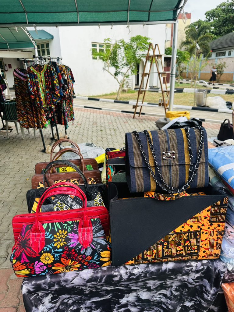 𝓣𝓱𝓪𝓽 𝓨𝓸𝓻𝓾𝓫𝓪 𝓗𝓲𝓳𝓪𝓫𝓼𝓽𝓮𝓻😎💛 tweet media