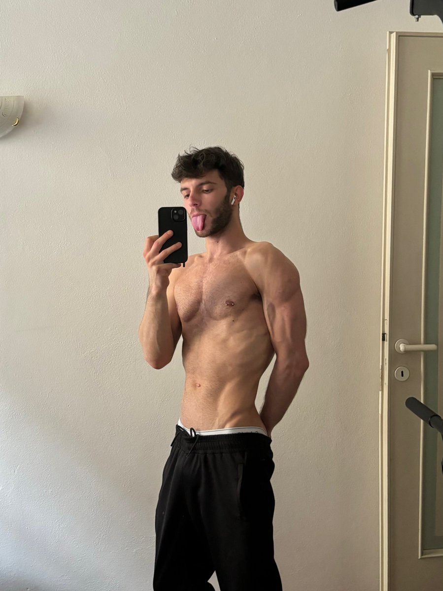 🇦🇱🇮🇹 tweet media